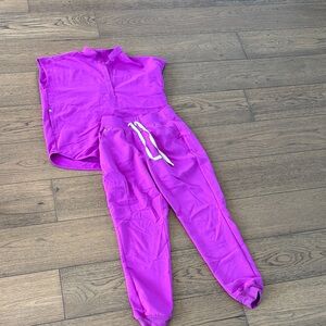 FIGS ladies scrub set